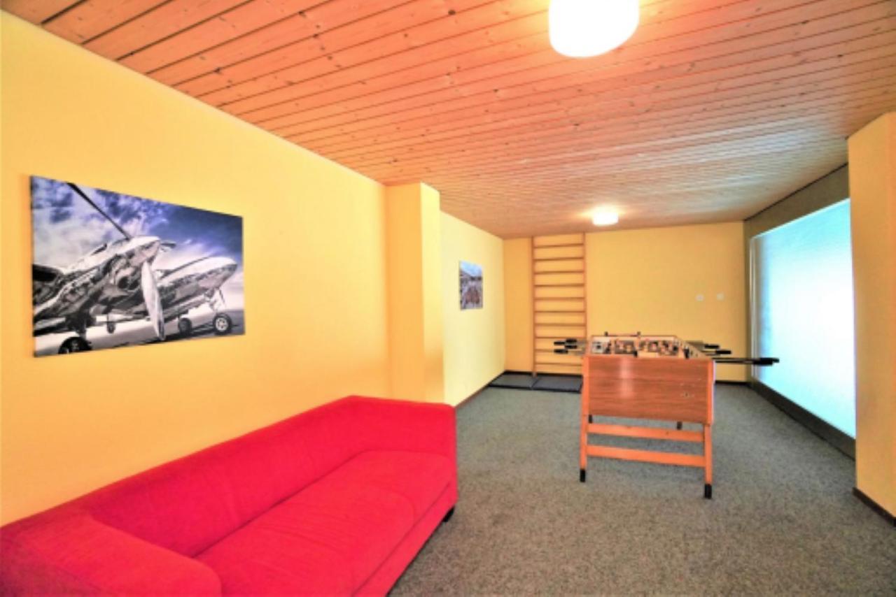Lovely 1-Bedroom Vacation Studio Apartment With Pool And Sauna Laax Exterior photo